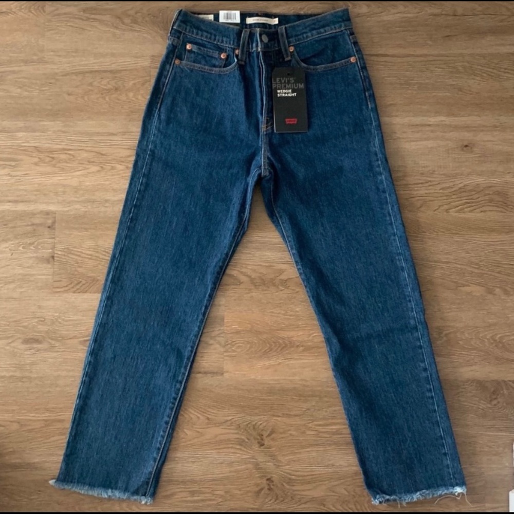 Levi’s Wedgie Straight Jeans